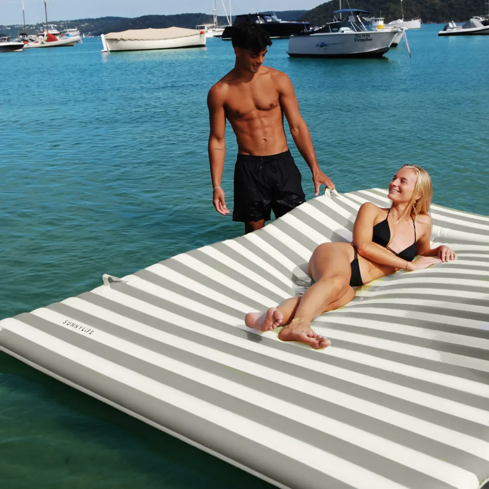 Sunnylife Sunnylife - Party Pad - Kussen - Seagrass Stripe