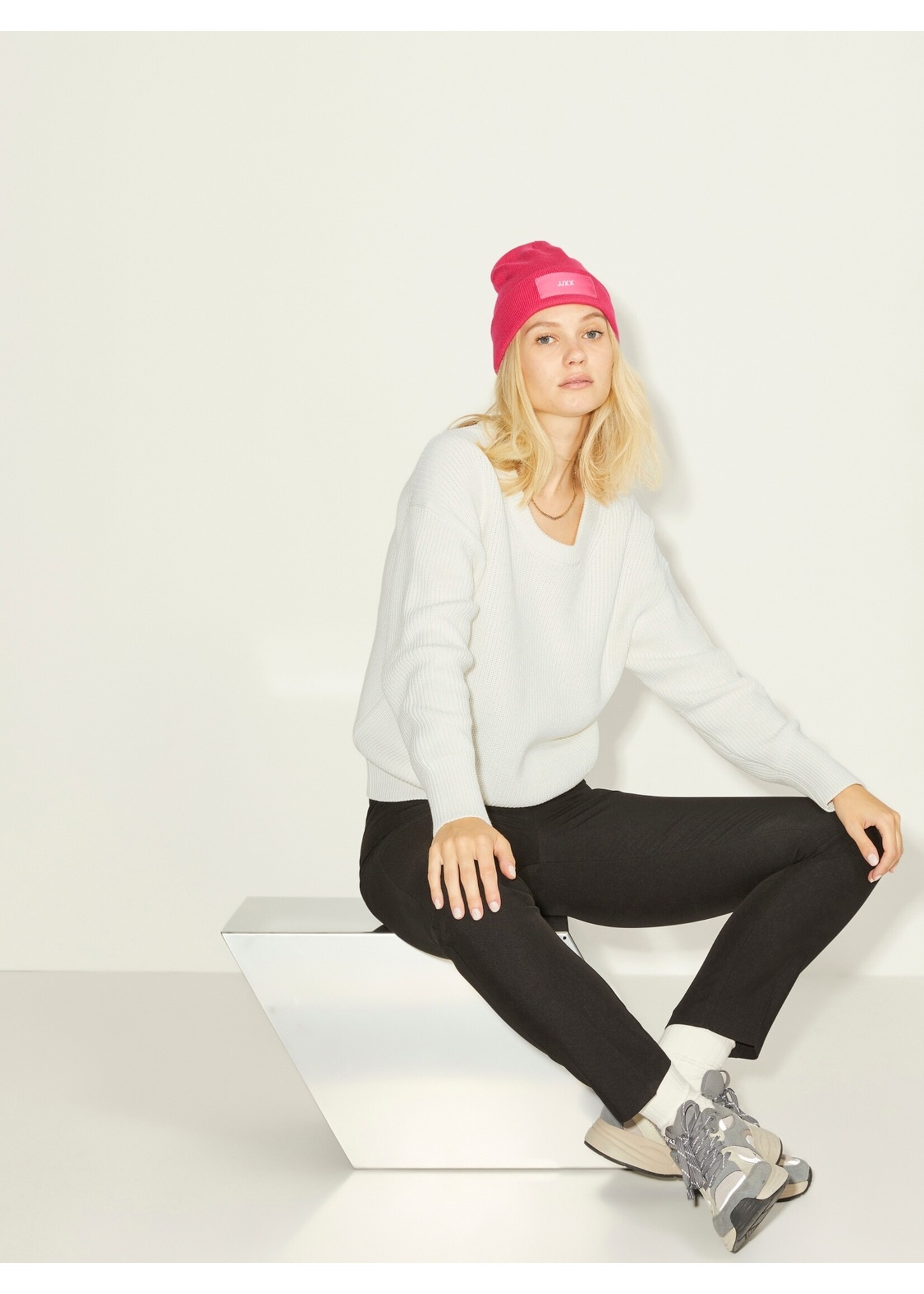 JXMILA TWIST CREW NECK KNIT