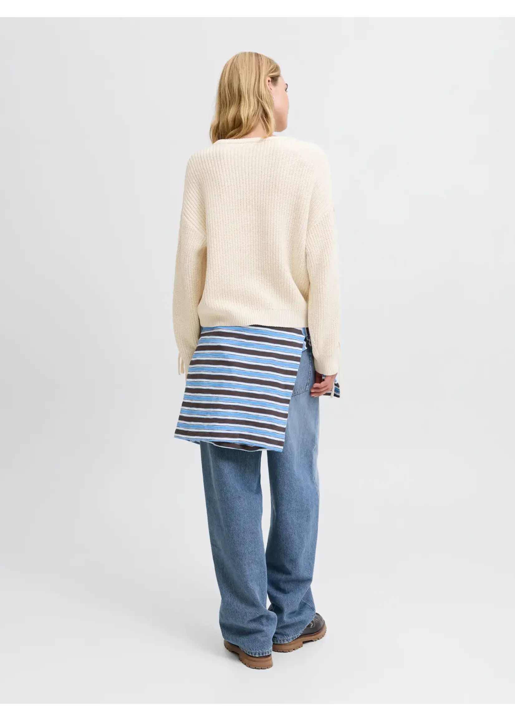 JXBRISA CREW NECK KNIT