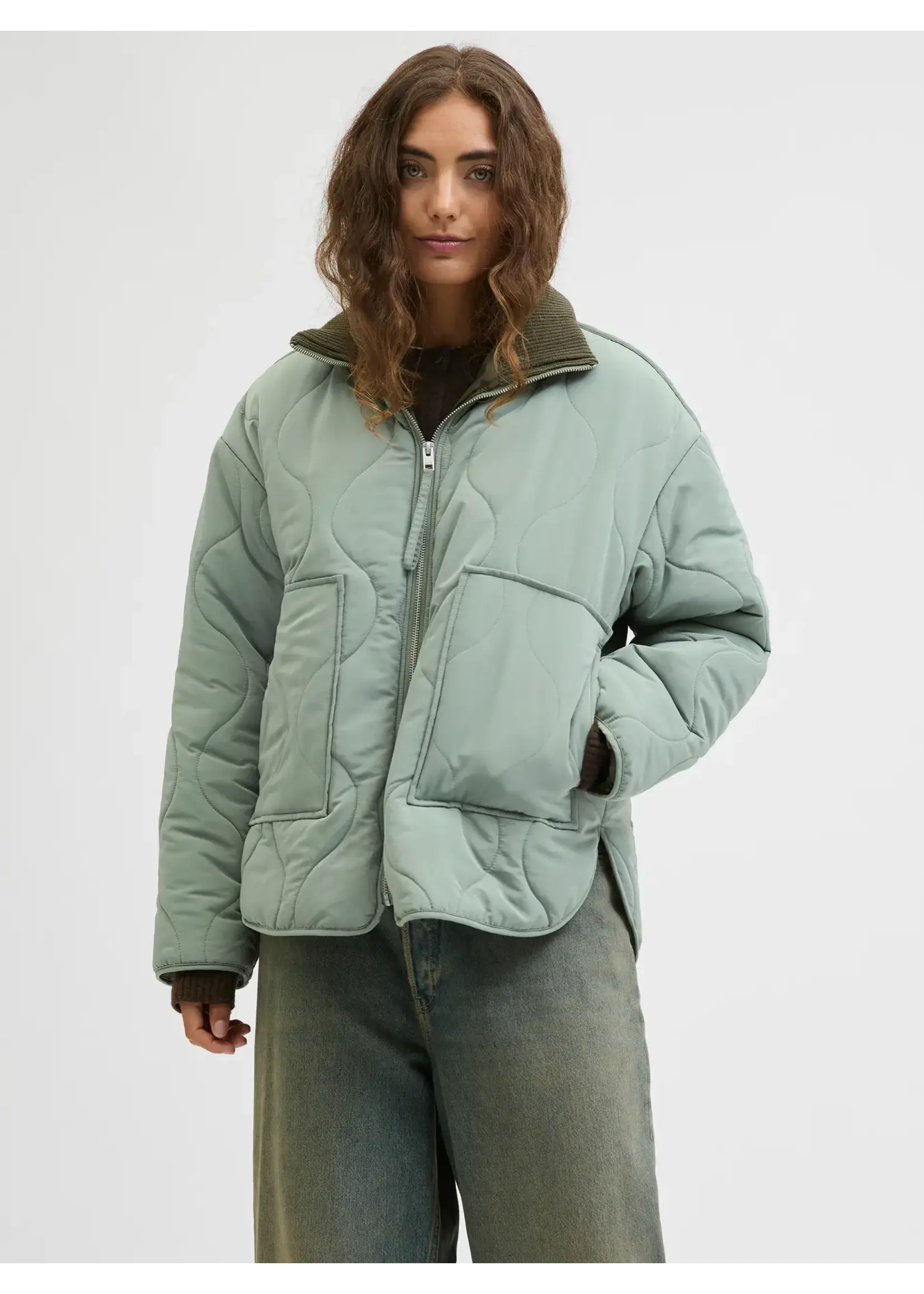 JXSERENA MID QUILTED JACKET OTW SN.