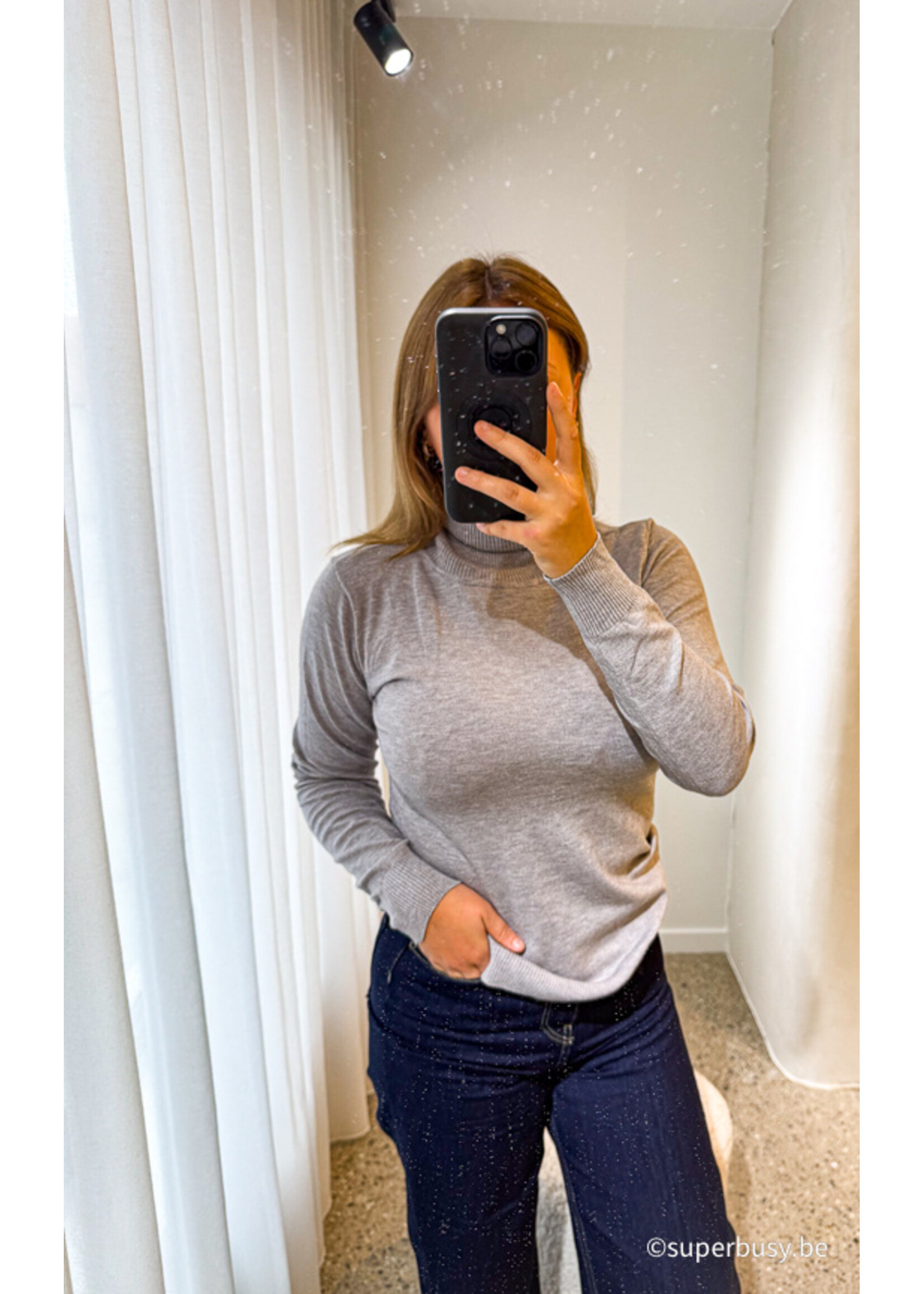 MO ROLLNECK JUMPER