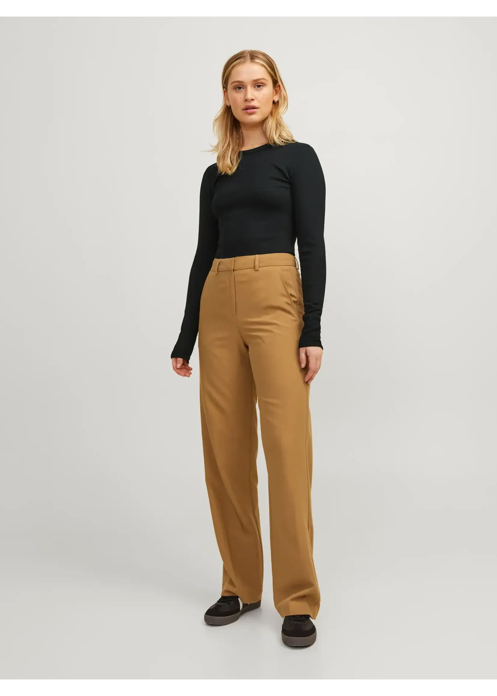 JXFREYA RIB TEE NOOS BLACK