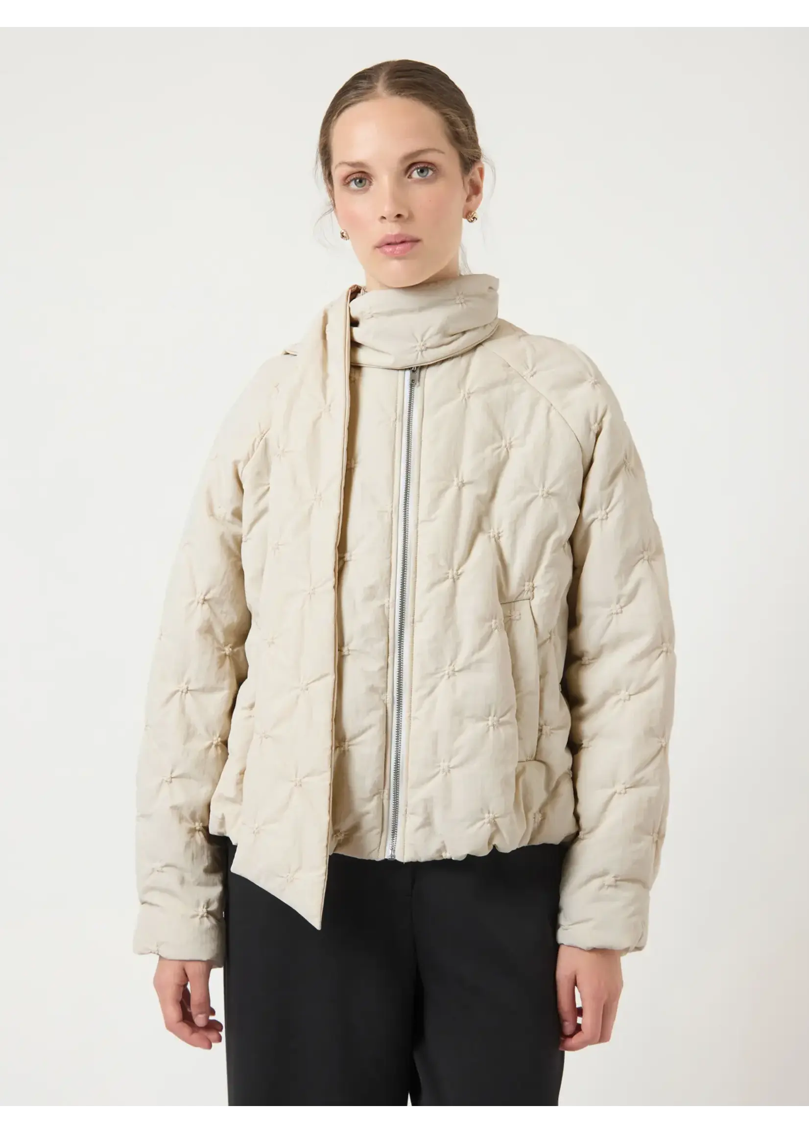 YASCELINA LS PADDED JACKET