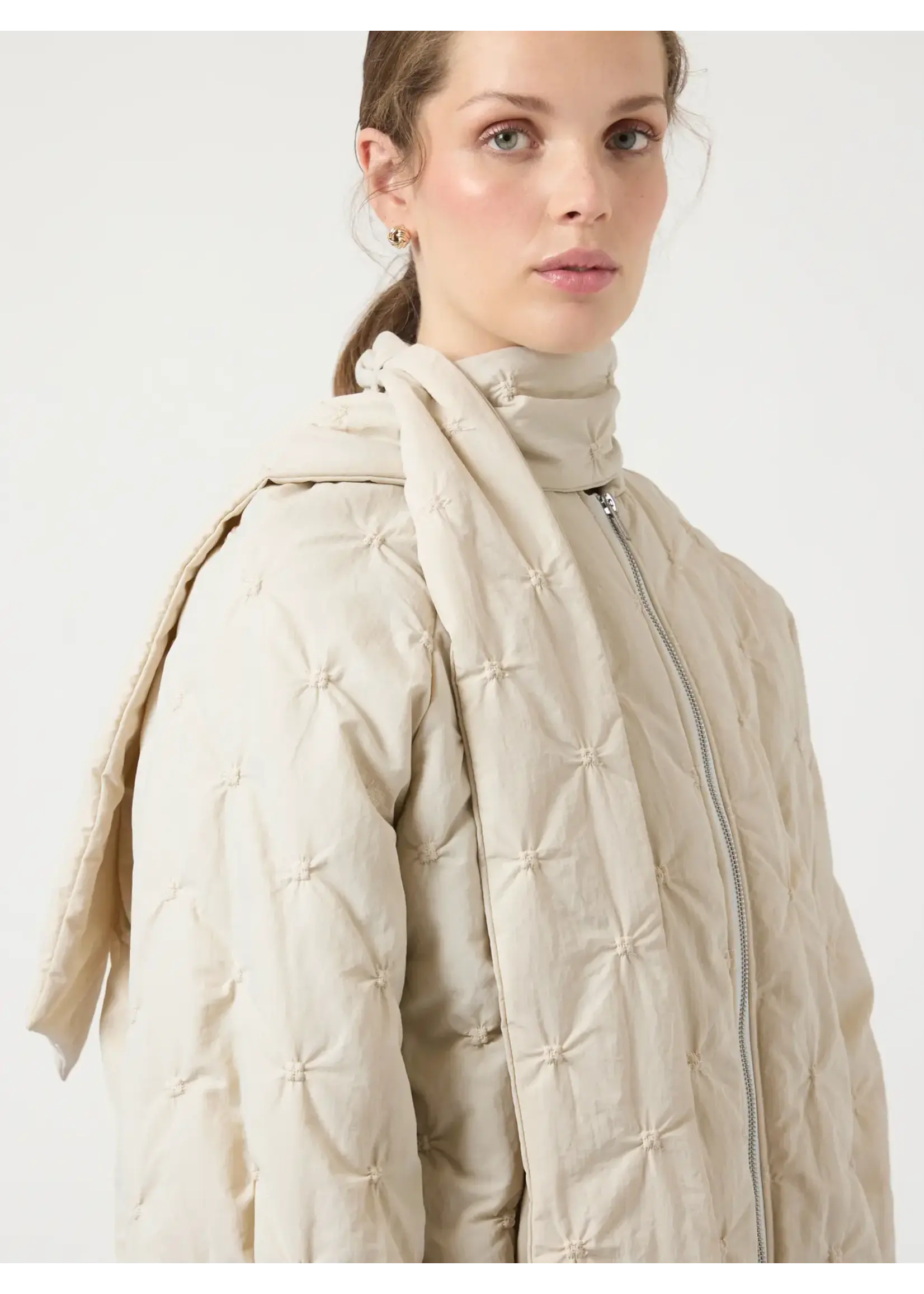 YASCELINA LS PADDED JACKET