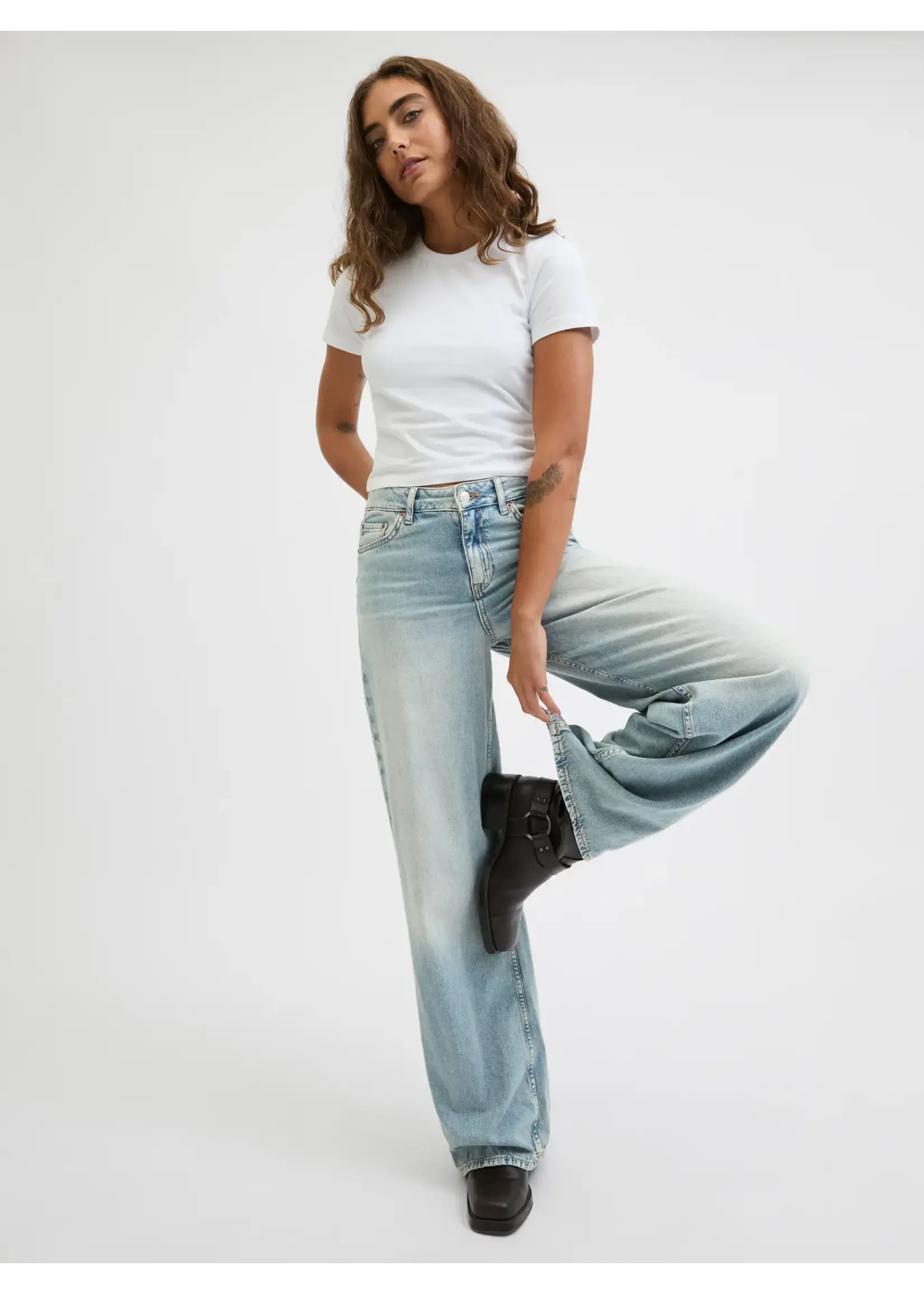 JXTOKYO WIDE HW JEANS R6167 DNM NOOS