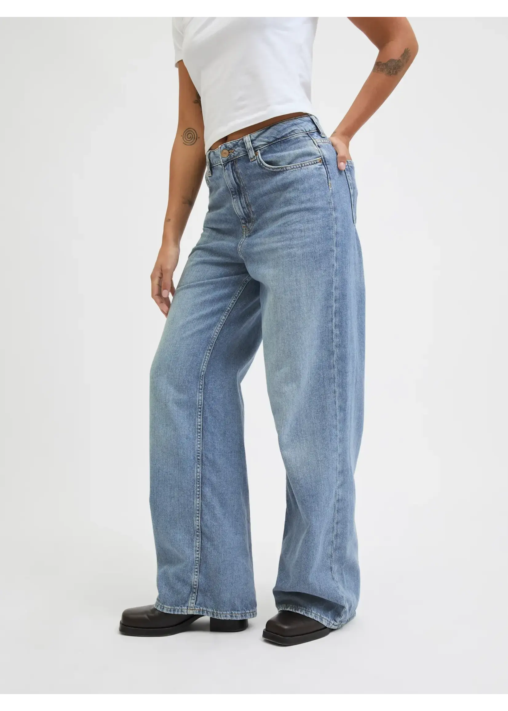 JXTOKYO WIDE HW JEANS R6078 DNM NOOS