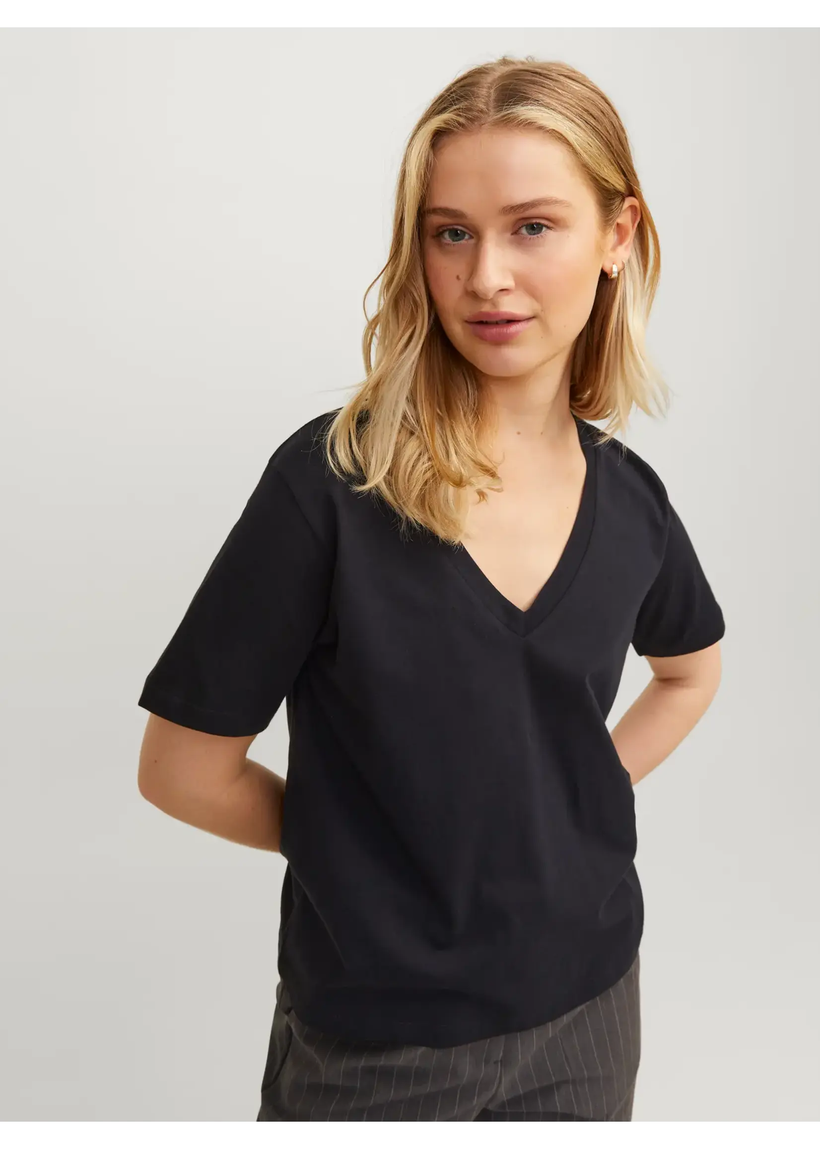 JJXX JXANNIE REG VNECK SS TEE JRS BLACK