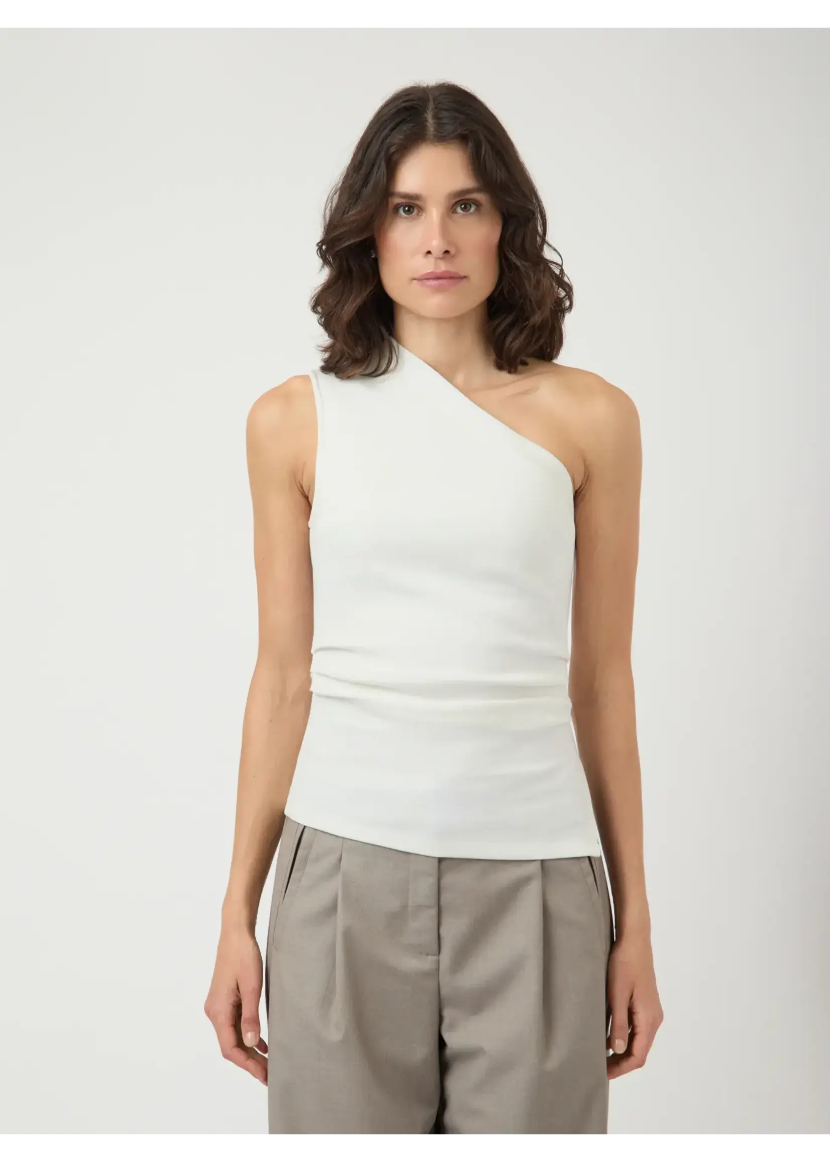 YAS YASVENICE ONE SHOULDER TOP STAR WHITE