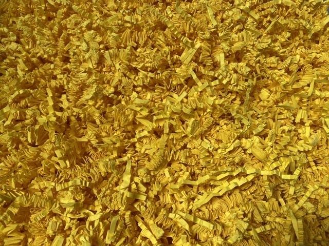 Paper strings Yellow
