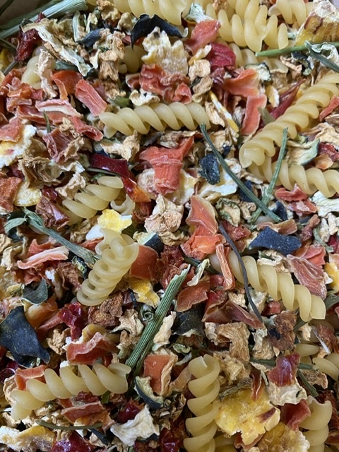 Courgette - wortel pasta warme hap