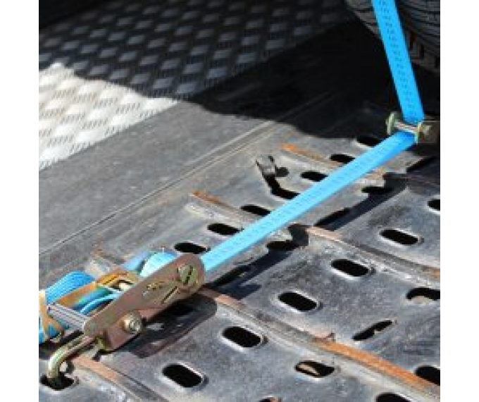 Spanband voor auto transport met rubber beschermhoes