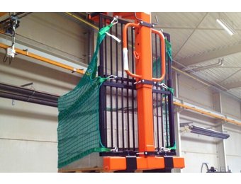 Veiligheidsrooster uitschuifbaar voor pallethaak