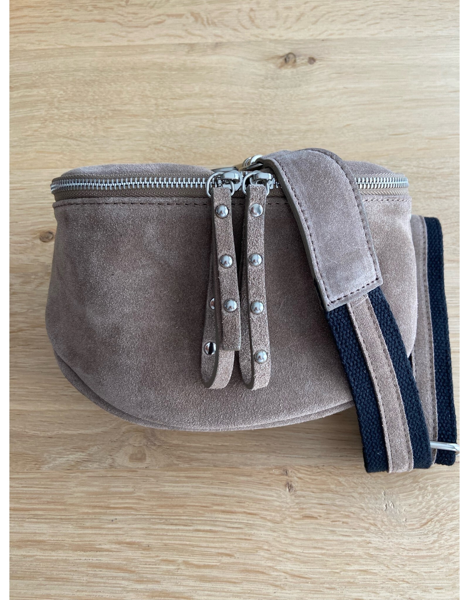 Guiliano bumbag suede leer studs taupe