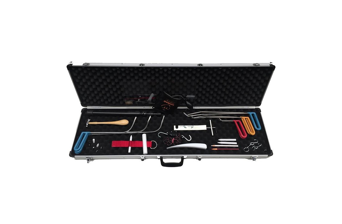 Company Set in 2 luxury aluminum cases