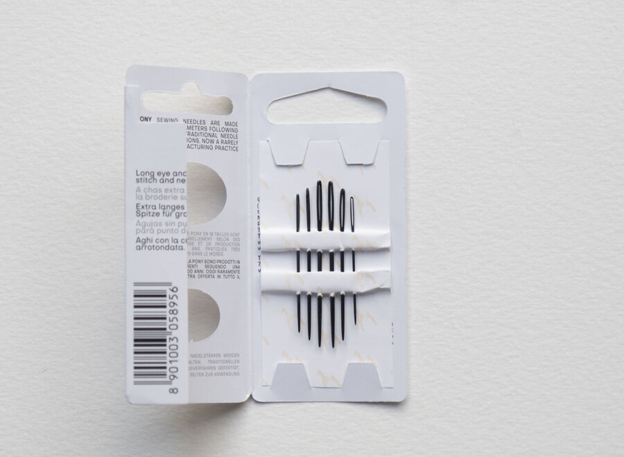 Pony - Black tapestry needles