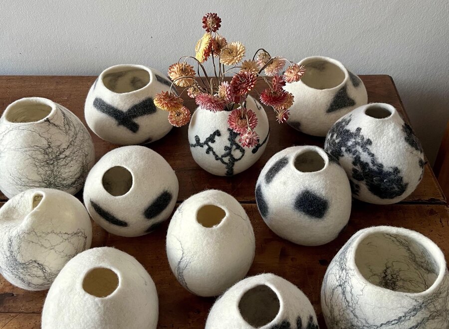 Vase triangles _ Carine Mertes