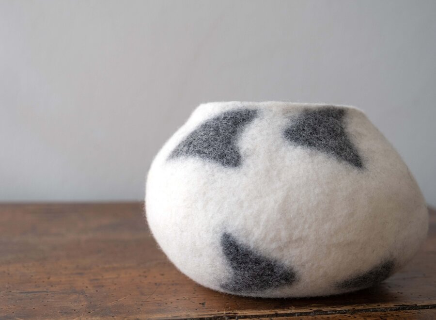 Vase triangles _ Carine Mertes