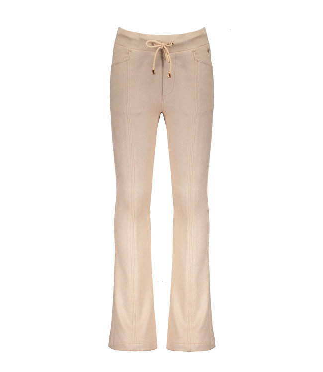 NoNo NoNo Sahara flared pants with cut and sew details at front leg Rosy Sand N112-5601 241