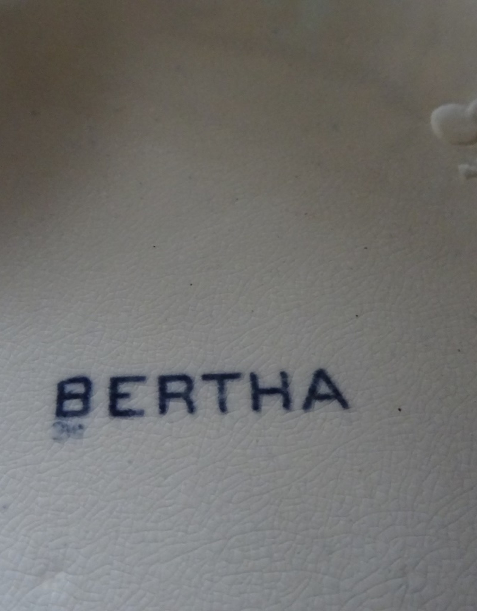 OUDE BORDEN BERTHA