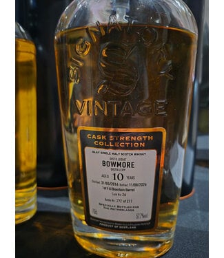 Laphroaig 2016 - Single Cask 1st fill Bourbon #8 Signatory Vintage