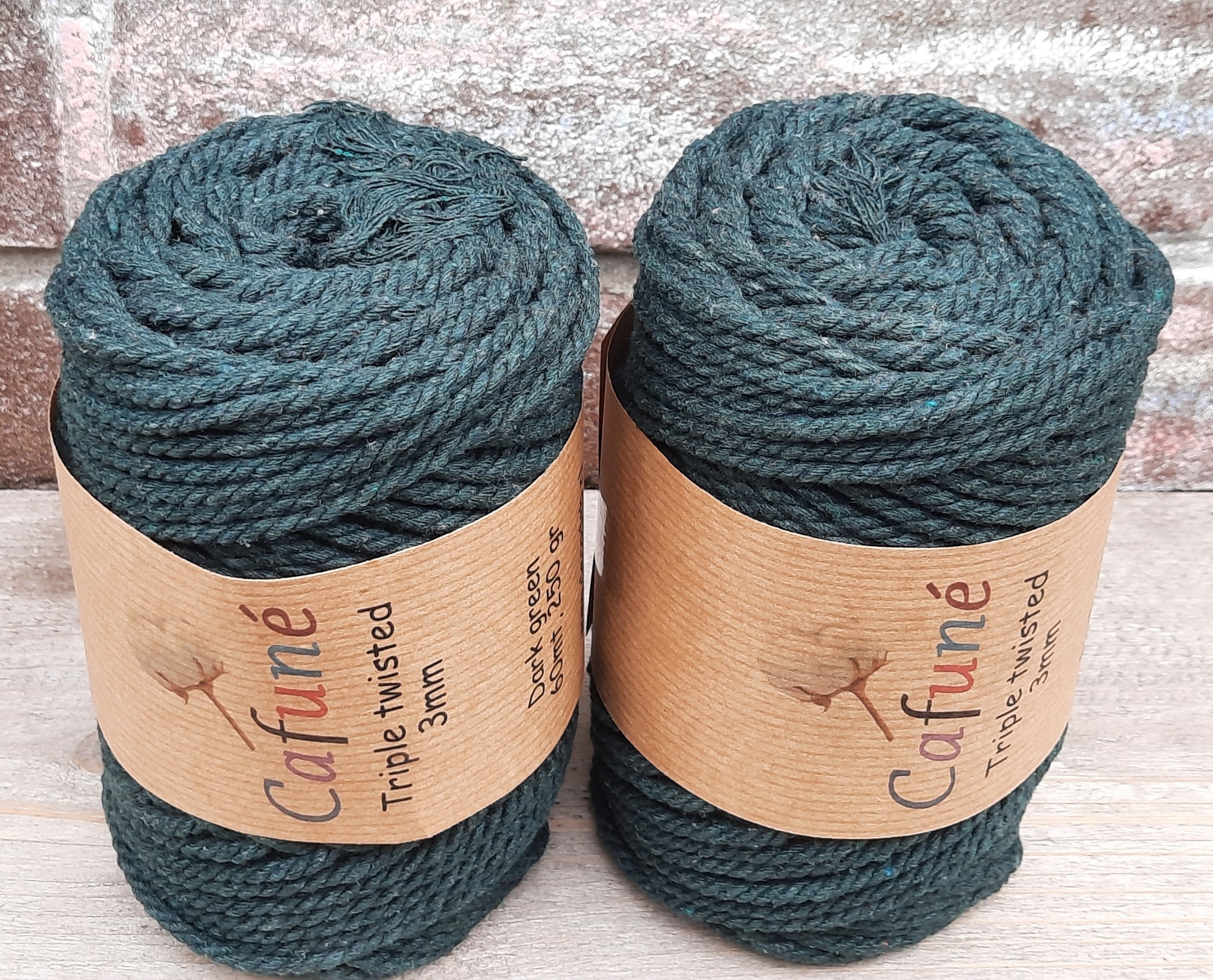3mm Macrame touw Donkergroen, Triple twisted uitkambaar