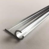 Caravanrail 7mm 99cm flach mit schräger Öffnung der Rundung