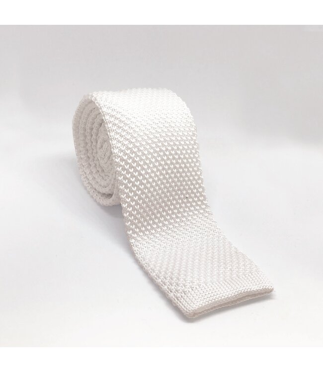 KNITTED COMPETITION TIE - White