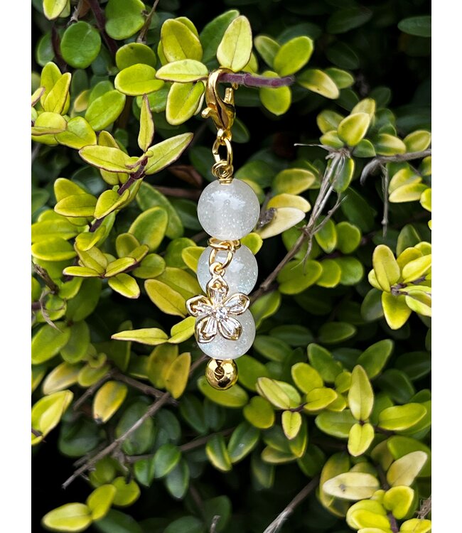 GOLDEN FLOWER BRIDLE CHARM