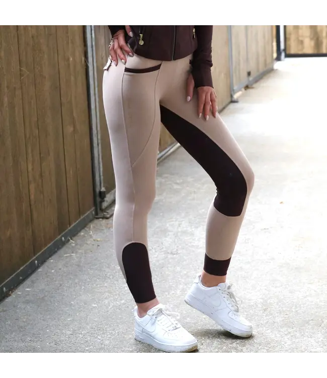 SANDSTORM LUXE PERFORMANCE HYBRID LEGGINGS - Beige/Chocolate Seat