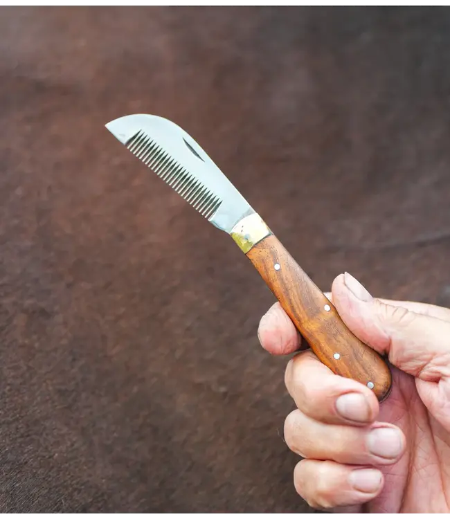 GLAS EQUINE WOODEN MANE & TAIL THINNING KNIFE