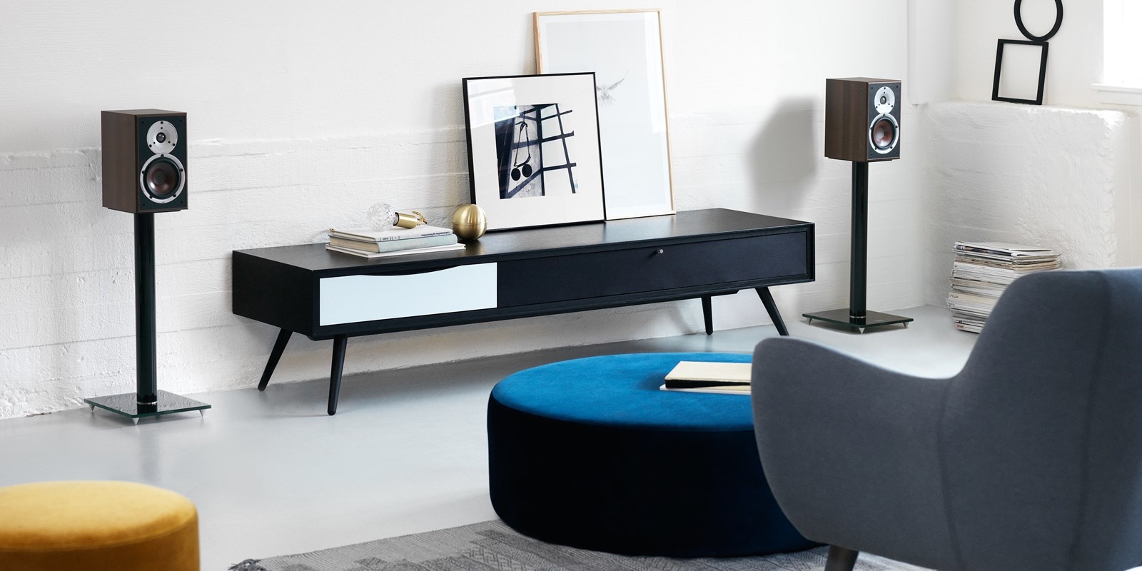 Dali Spektor 2 Walnut - Boekenplank speaker