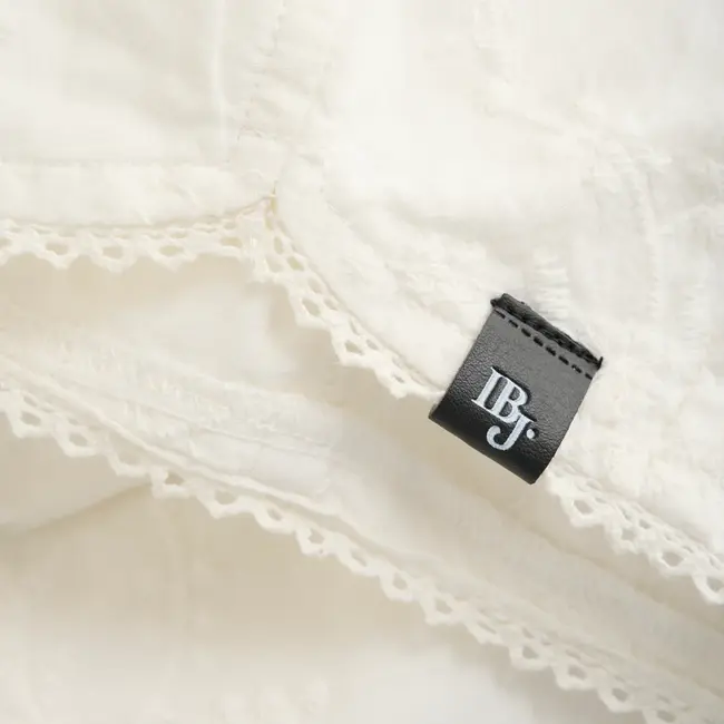 Shorts Embroiderie 970285 White 1103 Cloud