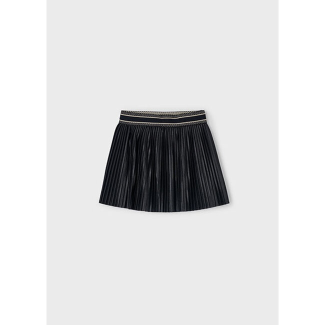 Pleated skirt                 37 Black