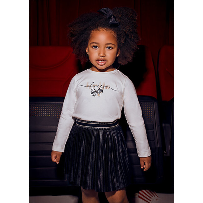 Pleated skirt                 37 Black