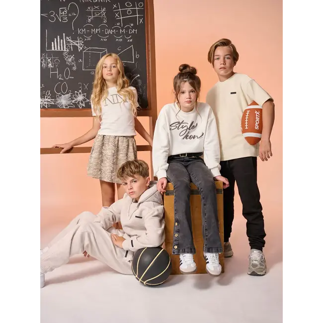 Style Icon Sweatshirt 2000 Off White