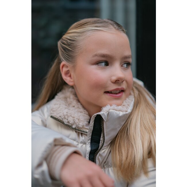 Aelin Flo girls short fancy hooded jacket 536 Metallic lt. gold