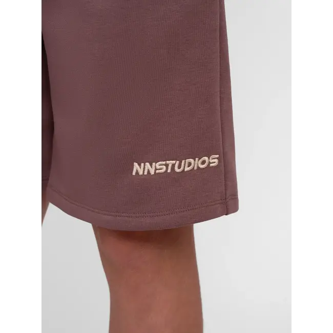 Neil Sweatshort 4802 Aubergine Brown