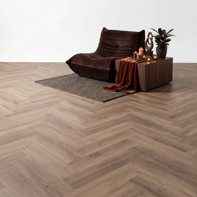 yarenza. Reverie Herringbone Light Oak Click PVC