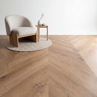 yarenza. Lux Tenebrae Chevron Warm Oak Plak PVC