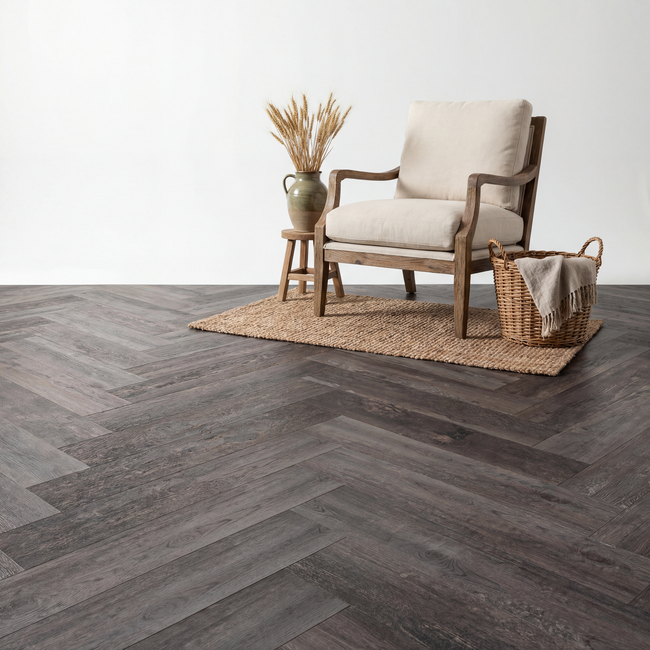 yarenza. Lux Tenebrae Visgraat Charred Black Oak Plak PVC
