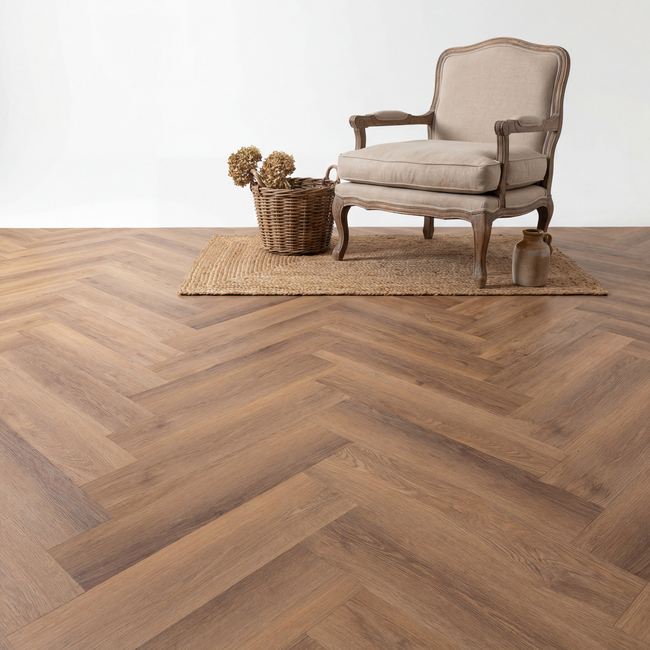 yarenza. Altessa Visgraat Warm Oak 0.55mm Plak PVC