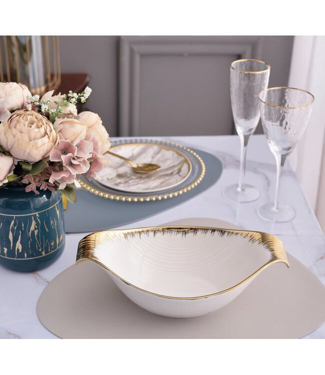 Serveerschaal met goudkleurige design