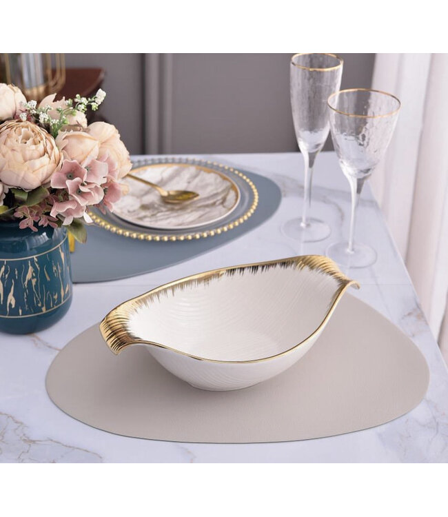 Serveerschaal met goudkleurige design