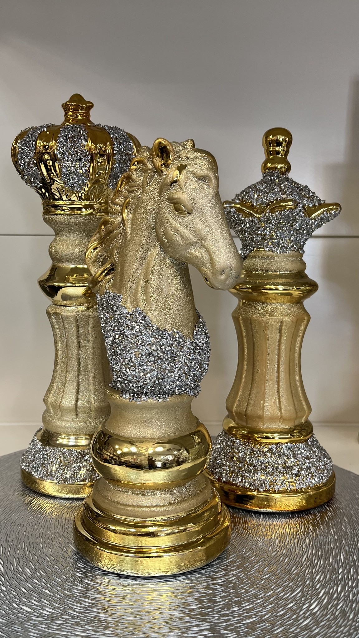 Statue d'Échecs Exquise avec Sculpture de Reine, Ornement avec Breloque