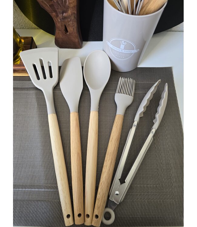 12-teiliges Küchenutensil in Cremefarbe