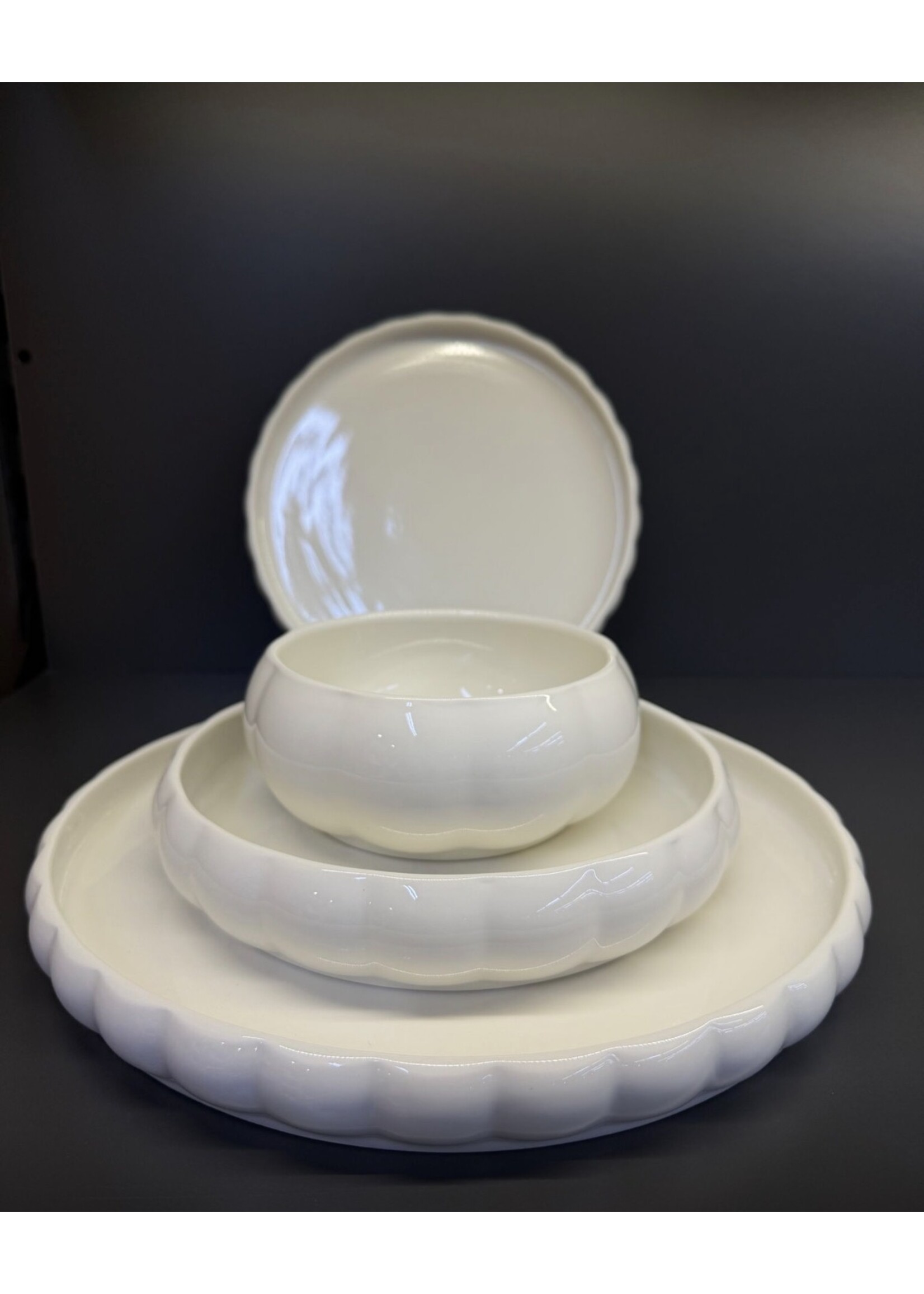 Bavaria 24-teiliges Geschirrset Weiß – Elegantes rundes Design – Komplettes Geschirrset für 6 Personen