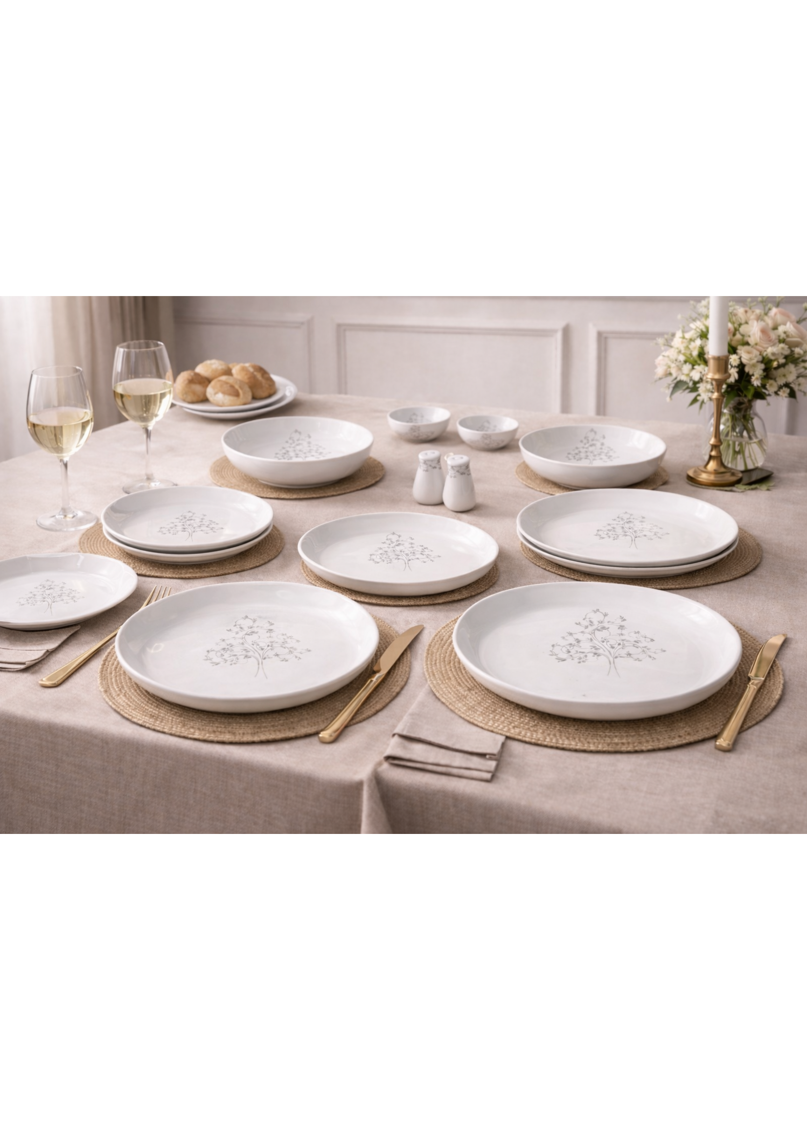 Service de table 27 pièces – Porcelaine fine à bordure dorée