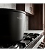 Swiss Haus® BDP28B Soeppan Inductie met Deksel - Ø 28 cm / 10.5 Liter Braadpan - PFAS Vrij - Kookpan Voor Alle Warmtebronnen - Pan Met Sapphire™ Antiaanbaklaag - Zwart