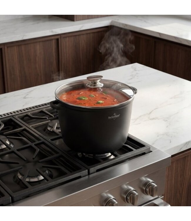 Swiss Haus® BDP28B Soeppan Inductie met Deksel - Ø 28 cm / 10.5 Liter Braadpan - PFAS Vrij - Kookpan Voor Alle Warmtebronnen - Pan Met Sapphire™ Antiaanbaklaag - Zwart