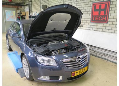 Opel Insignia 2.0 Turbo